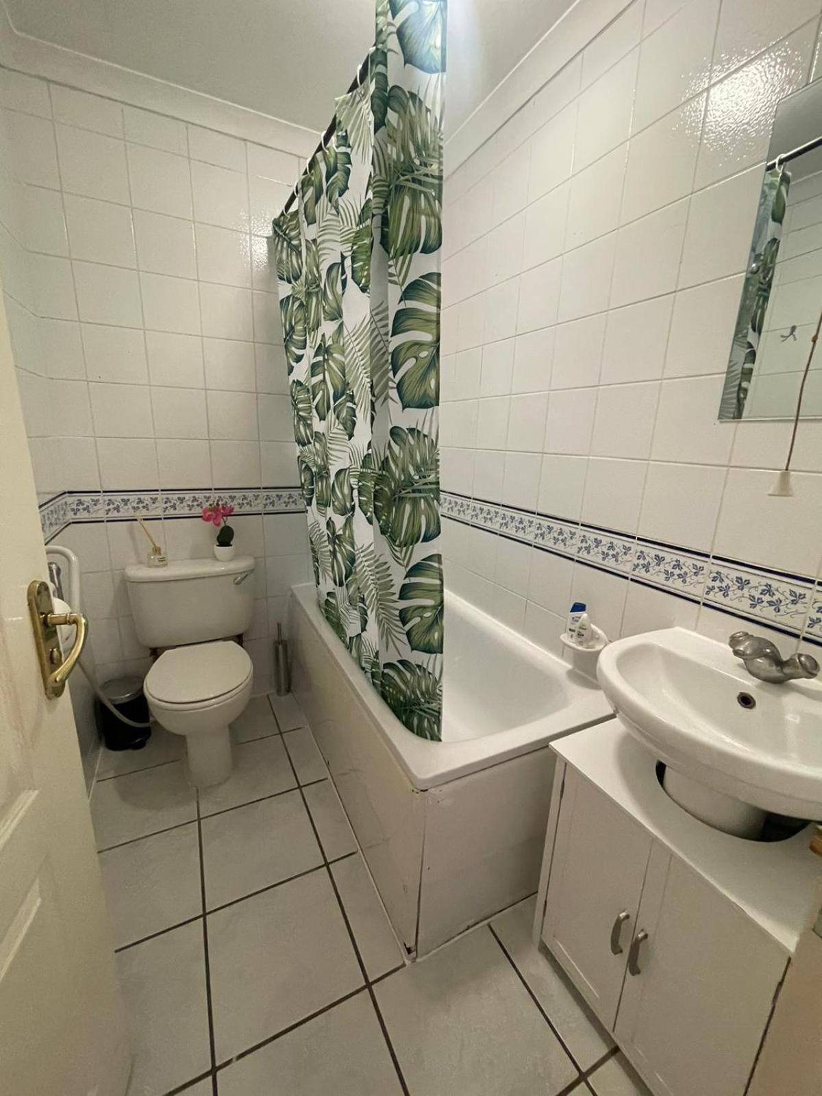 Apartment Amarco Homes London